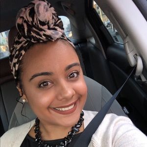 Meet your Posher, Cary